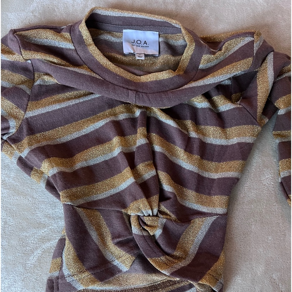 J.O.A Striped Crop Top 💓
